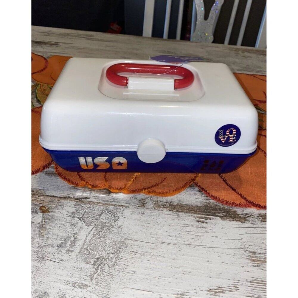 Caboodles Pretty in Petite USA Retro Makeup Organizer with Mirror – 90s Remake